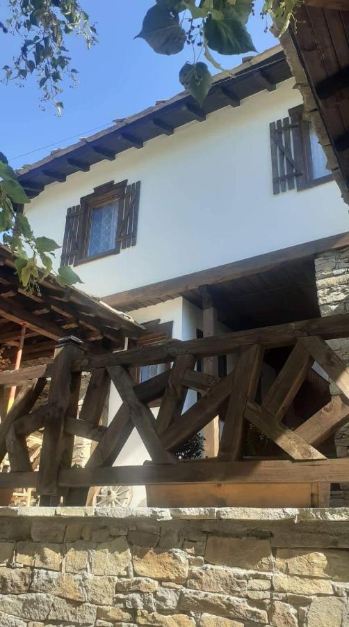 Къща За Гости Близнаците Leshten Εξωτερικό φωτογραφία