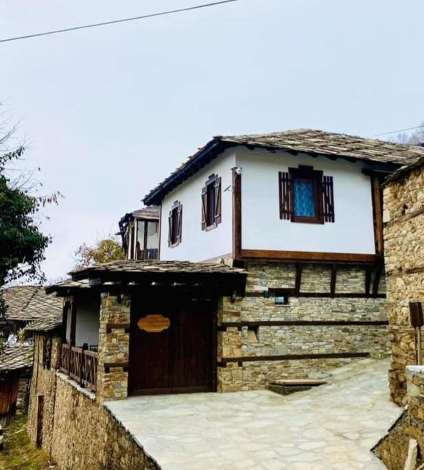 Къща За Гости Близнаците Leshten Εξωτερικό φωτογραφία